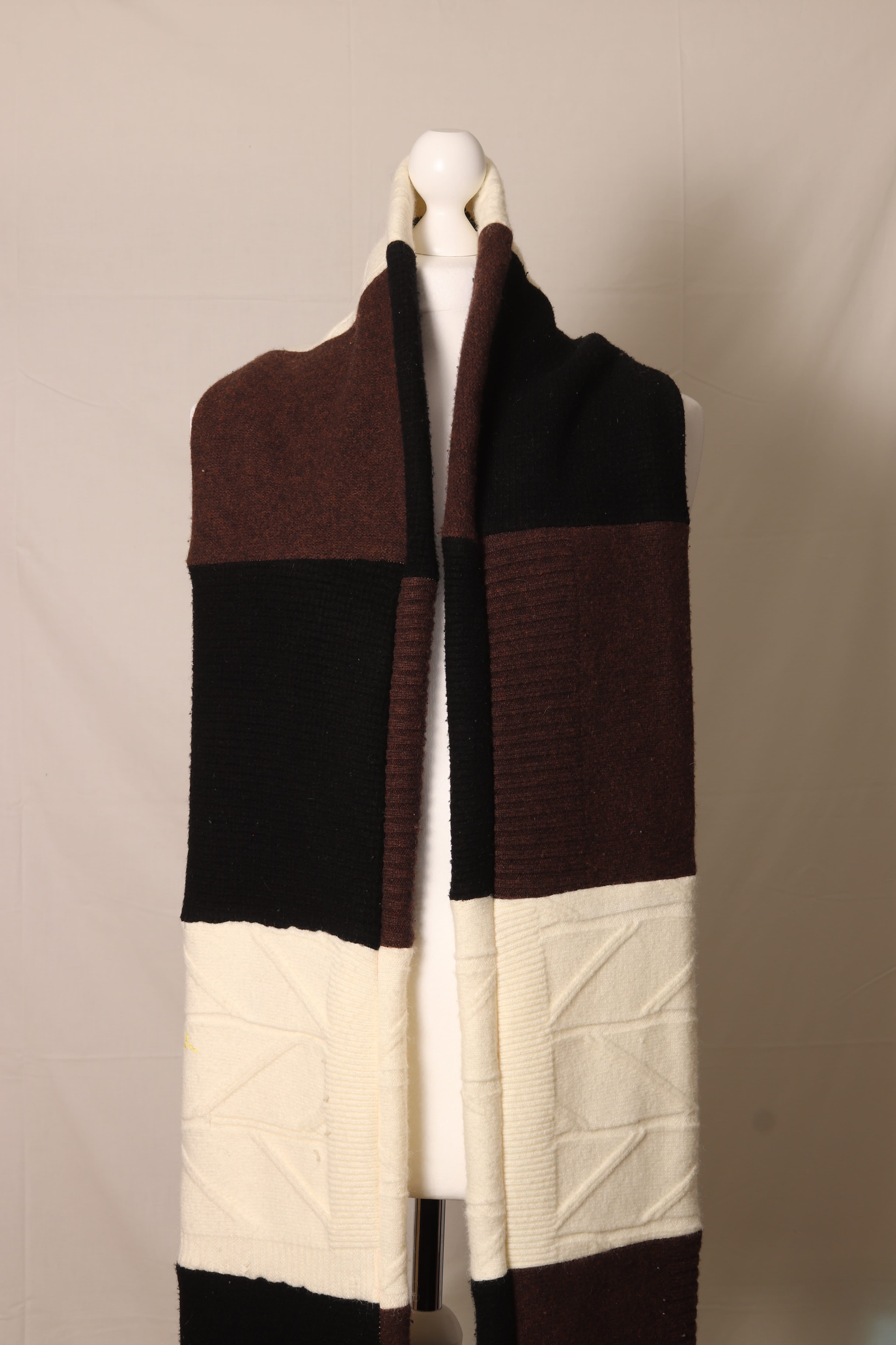 Patchwork Scarf 01